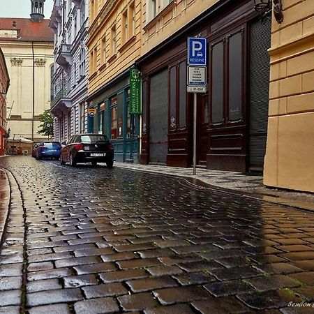 Apart Near The Charles Bridge Praga Exterior foto